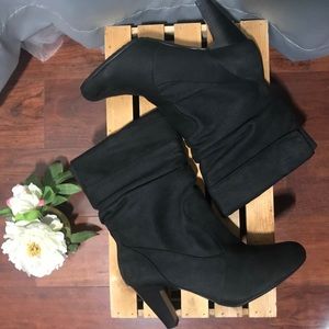 Suede boots